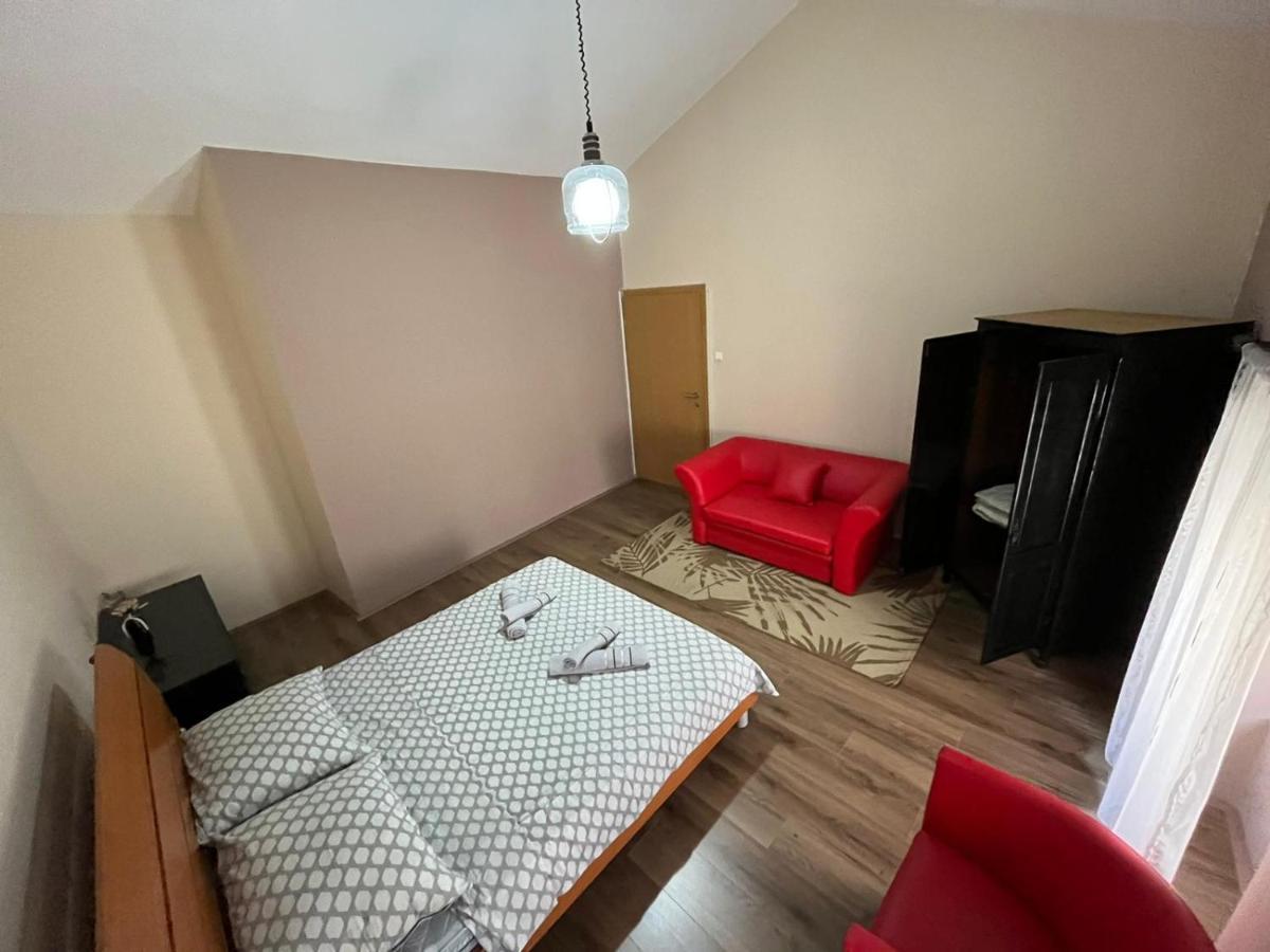 Old Town Apartment מדולין מראה חיצוני תמונה
