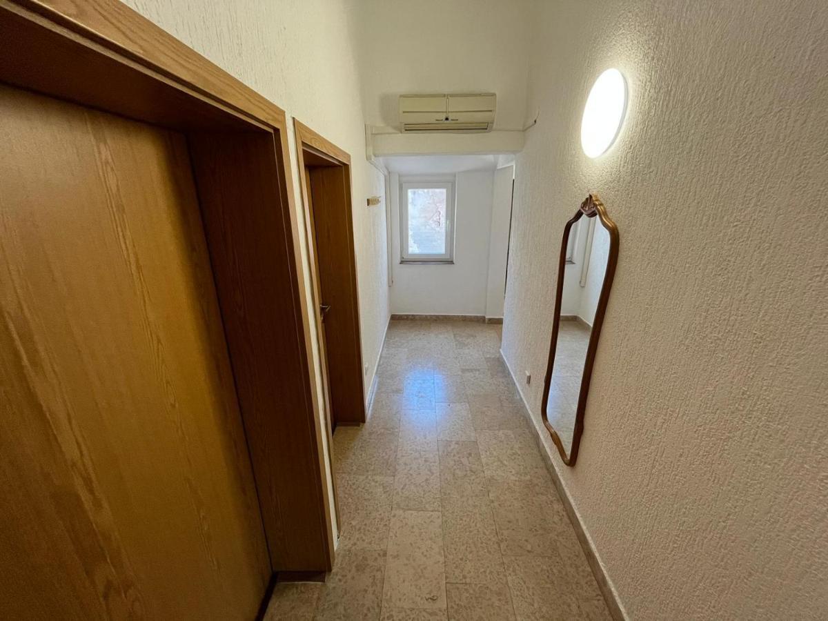 Old Town Apartment מדולין מראה חיצוני תמונה