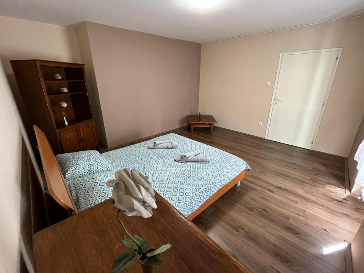 Old Town Apartment מדולין מראה חיצוני תמונה